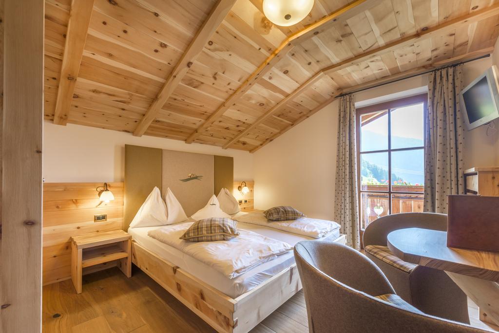 Hotel Kompatscherhof Luson Extérieur photo