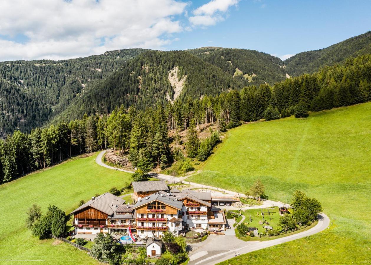 Hotel Kompatscherhof Luson Extérieur photo